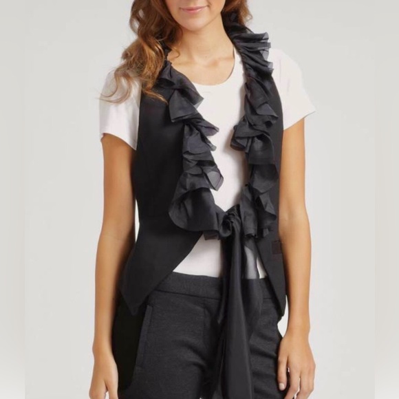 Elizabeth and James Tokyo vest - Picture 12 of 13